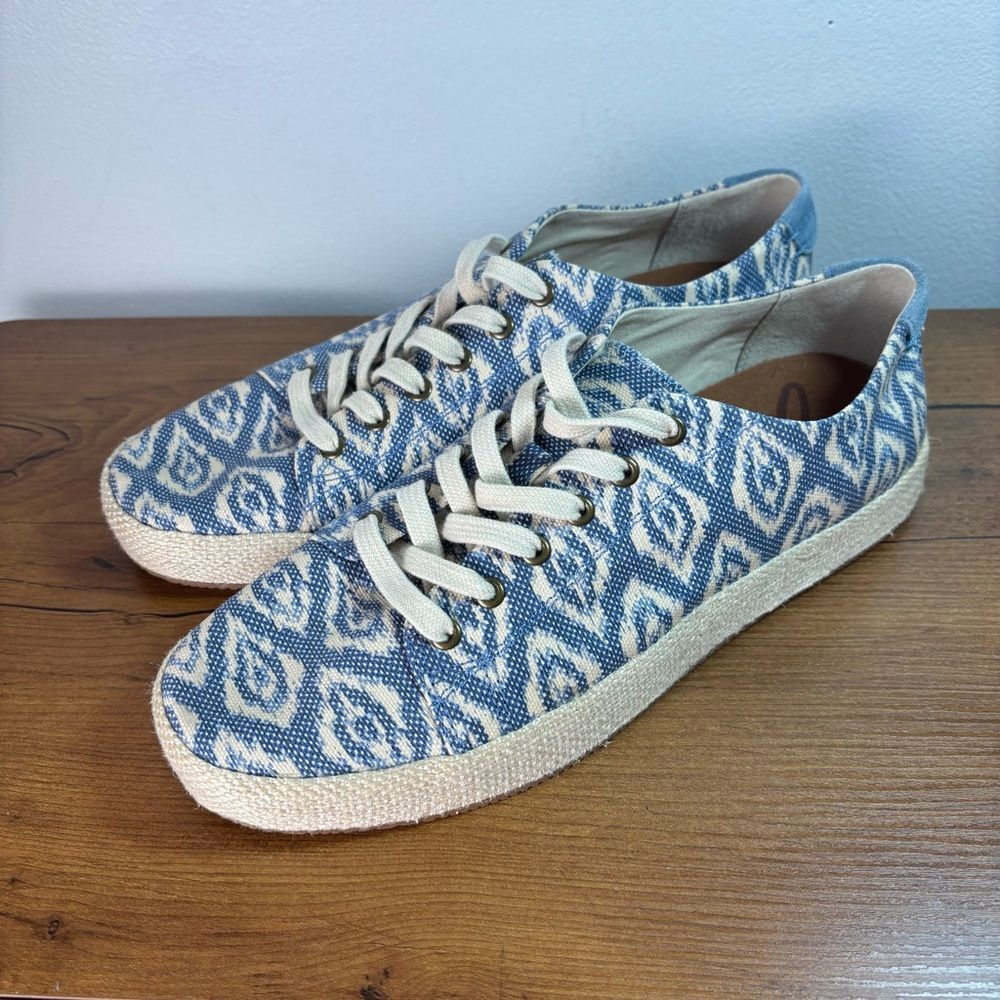 Zodiac Womens 10 Raelin Blue White Patterned Sneakers